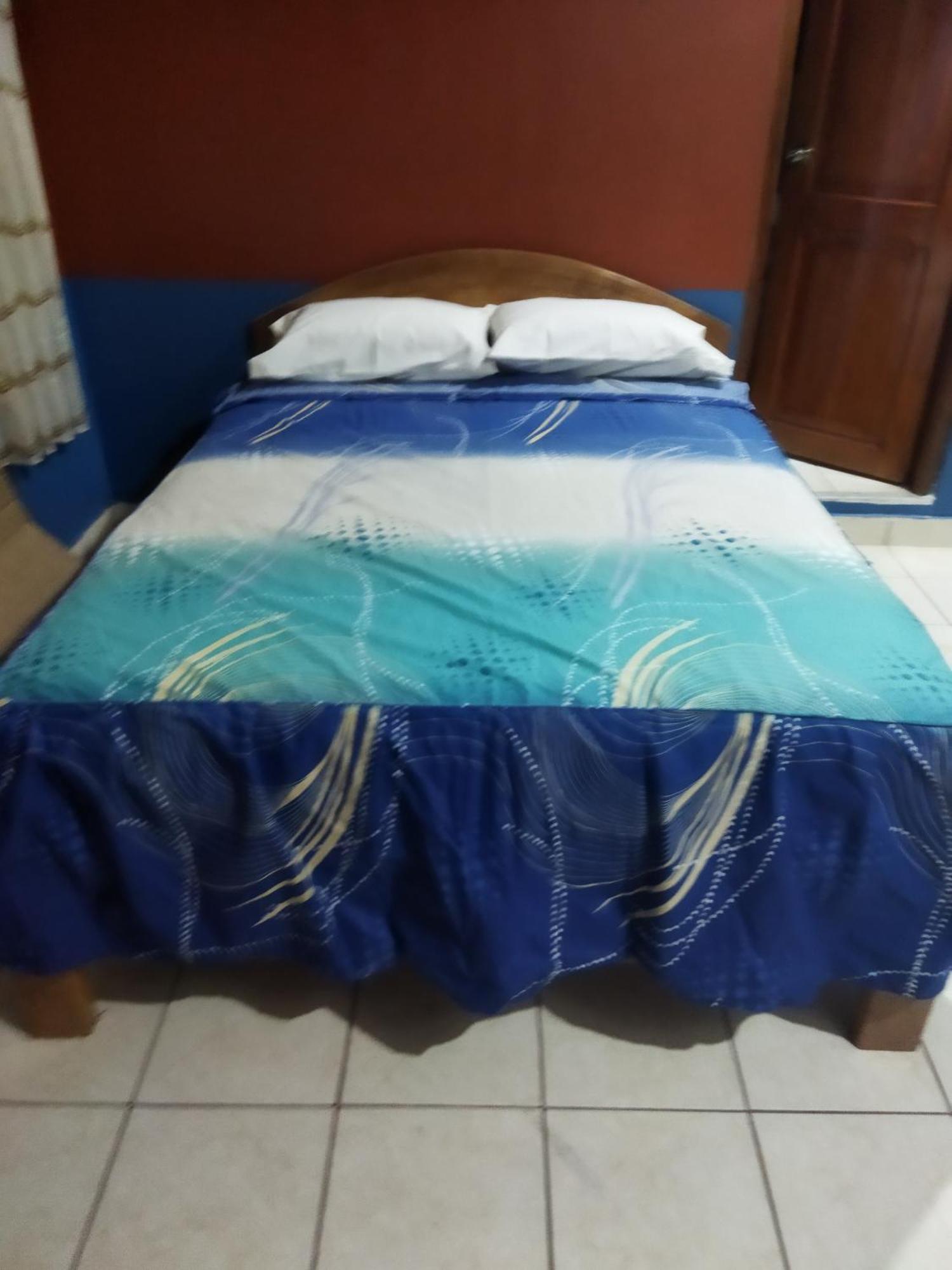 Hospedaje Mas Tarapoto Exterior photo